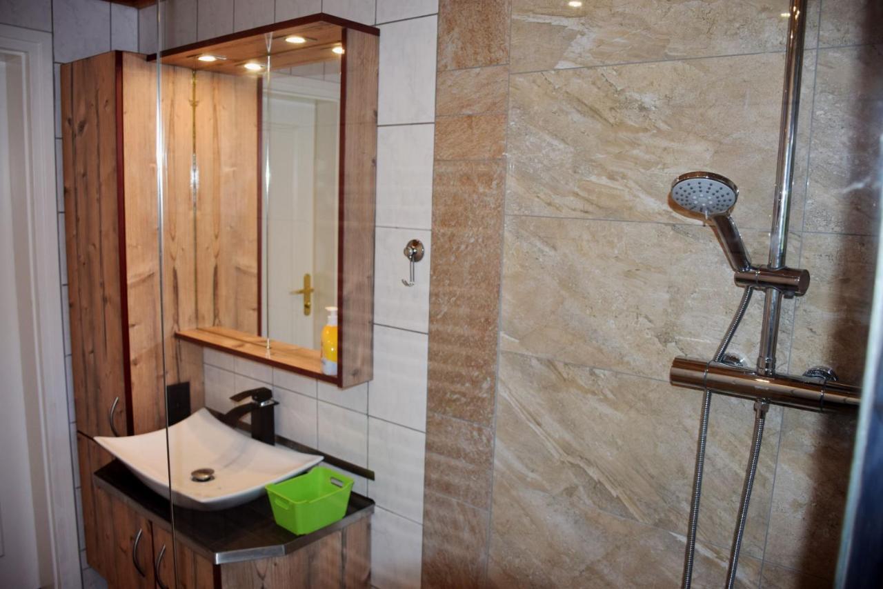Ferienwohnung Zudar Auf Ruegen ภายนอก รูปภาพ