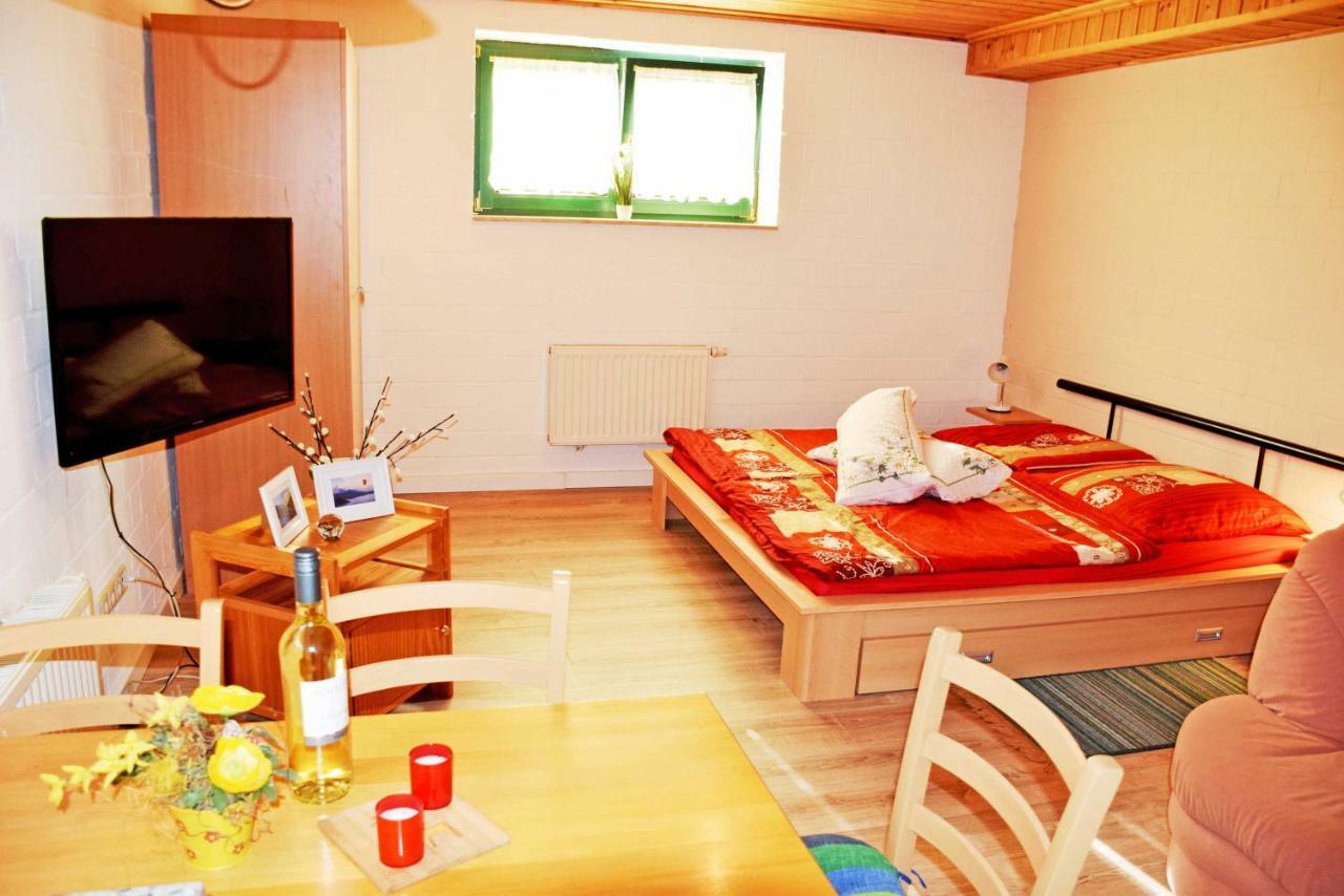 Ferienwohnung Zudar Auf Ruegen ภายนอก รูปภาพ